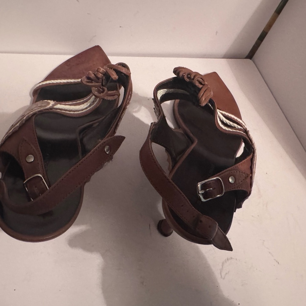 Balenciago Women's Brown and White Sandals
3 in heel - Picture 9 of 10
